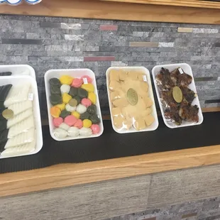 Tteok or dduk