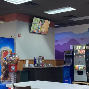 the interior of a fast food restaurant