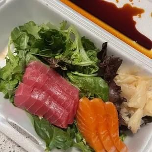 Th sushi was supposed to be 8 pieces on Uber eats. I am counting 6.