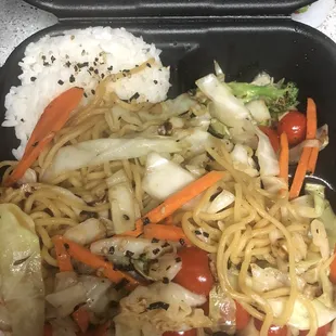 Vegetable yakisoba