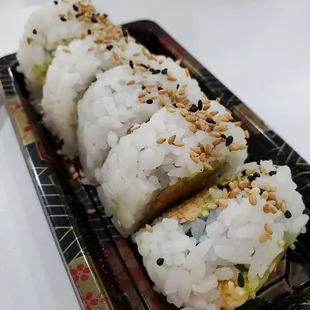 Spicy California roll, half order.