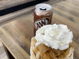 Aurora Rolling Ice Cream