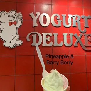 Creamy Pineapple &amp; Berry Berry