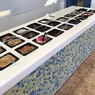 More toppings! Always clean!