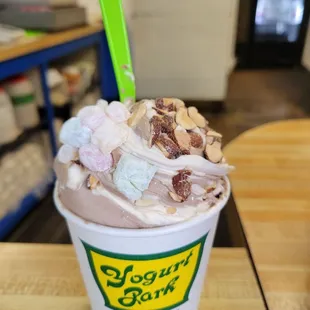 Thin mint swirled with vanilla. Toppings: rainbow mochi and almonds