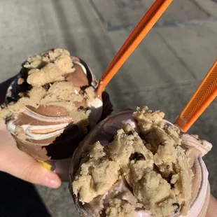 Strawberry and chocolate with cookie dough topping