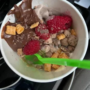 a bowl of cereal and fruit