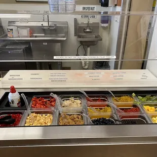 Yummy fruits and popping boba