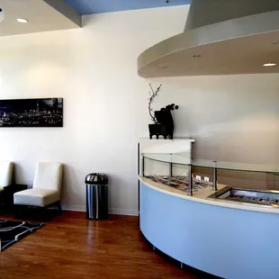 chill zone and toppings bar...has fresh mochi!!!!