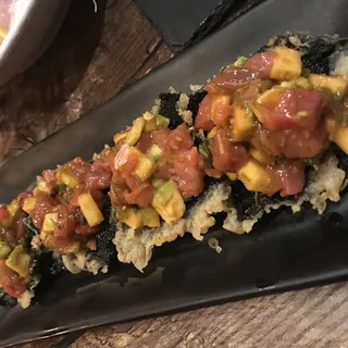 TUNA POKE NACHO