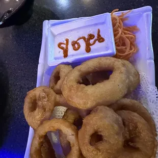 Sriracha onion rings