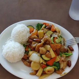 Almond Chicken Stir Fry Lunch