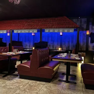 Middle and private booths