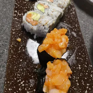 Chopped Spicy Scallop &amp; salmon and avocado roll