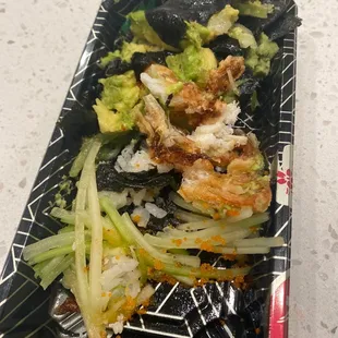 this is the un-cut sushi