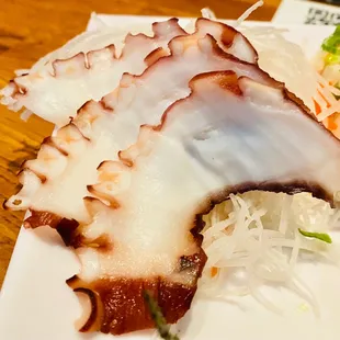 Super fresh octopus, large super tender thin cut WOW :)...