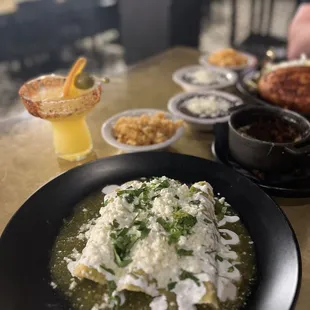 Enchiladas verdes &amp; Martini Mexicana