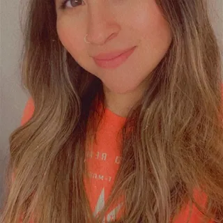 Fernanda C.