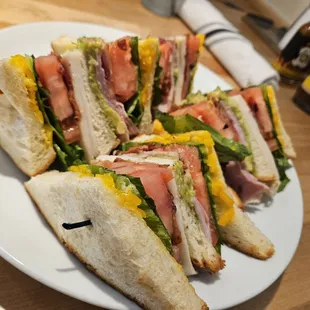 Yacht club with mustard vs mayo. So good!!