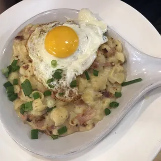 Breakfast Mac & Cheese