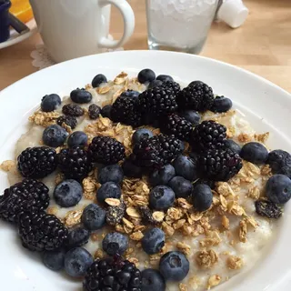 Crunch Berry Oatmeal