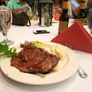 The tri tip buffet dinner. Delicious!