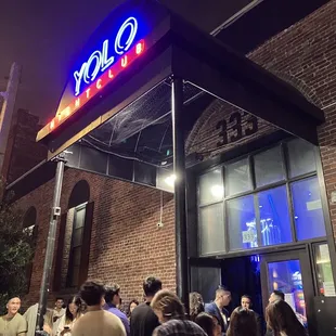 a large group of people outside