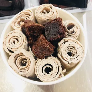 Chocolate &amp; Oreo ice cream with brownie topping