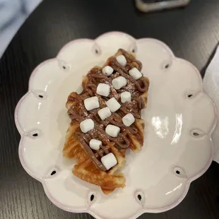 Nutella &amp; Marshmallow Croffle