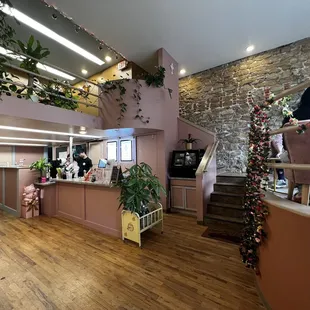 the front desk of a cafe