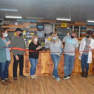 New owners ribbon cutting