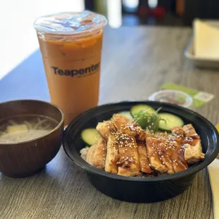 Yuma rice bowl &amp; Thai Ice milk tea