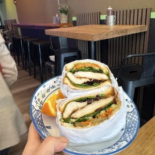 29. D. Grilled Chicken Sandwich 4 Pieces