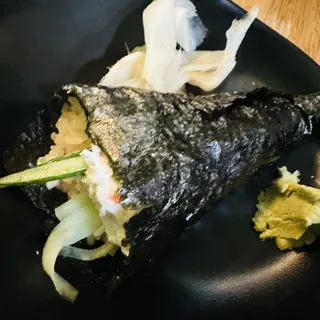 2 Pieces California Hand Roll