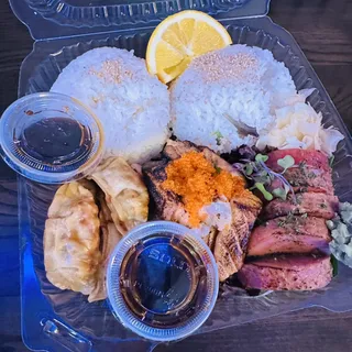 7. Seared Salmon and Tuna Yellow Bento