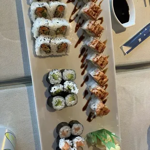 cali twist, salmon roll, avocado roll, Buddha roll
