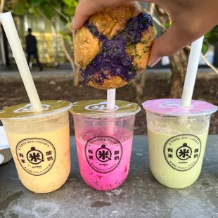 Drinks and cheese bread  IG:AmyNsEats