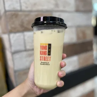 Jasmine Milk Tea ($5)