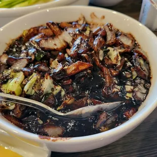 Black bean sauce noodles Zhá jiàng miàn