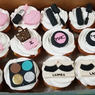 Custom cupcakes