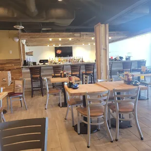 Dining.Area and Full Bar Area