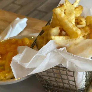 Kids Mac n Cheese with fries.