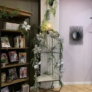 Cute Decor: Anime shelf reading. Chair. Mirror.