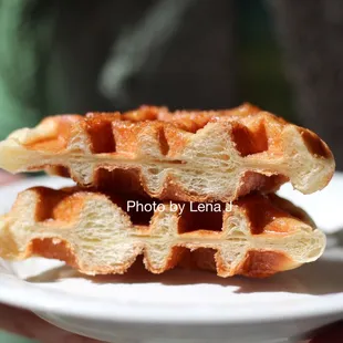 Inside of Croffle ($4) - croissant waffle hybrid. Not great. Not crispy, just dense.