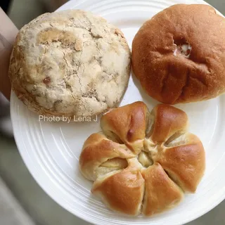 Sweet Potato Paste Bread