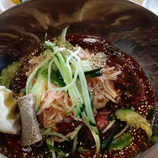 2. Chic Bibim Naengmyun