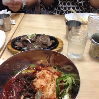 4. Chic Saekimi Naengmyun