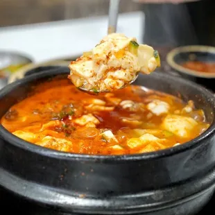 Soonduboo, spicy tofu soup