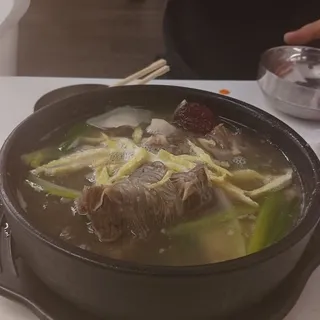 28. Myungpum Kalbi-Tang