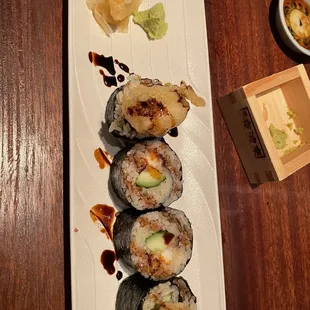 Shrimp tempura roll